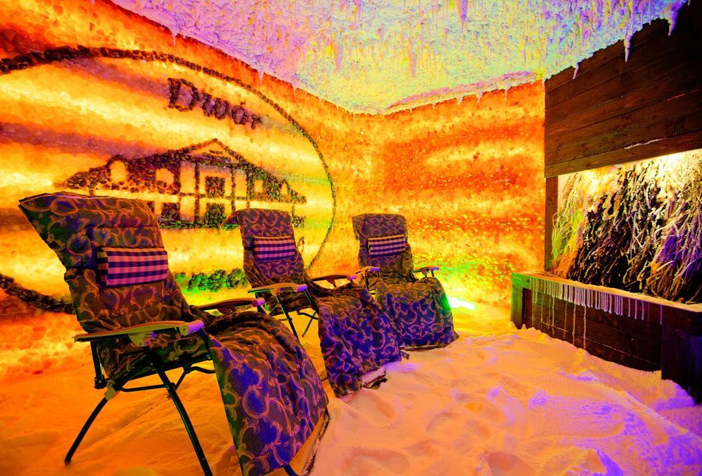 Dwor Czarneckiego Hotel Porosly ภายนอก รูปภาพ